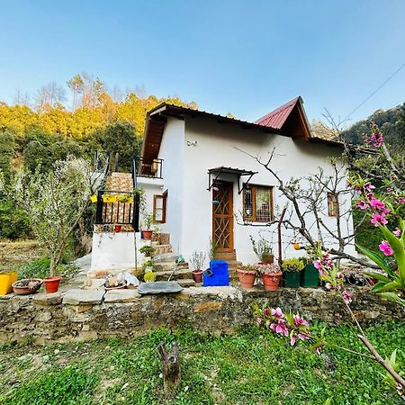 Love'S Farm, Cottage In Ramgarh Ngoại thất bức ảnh